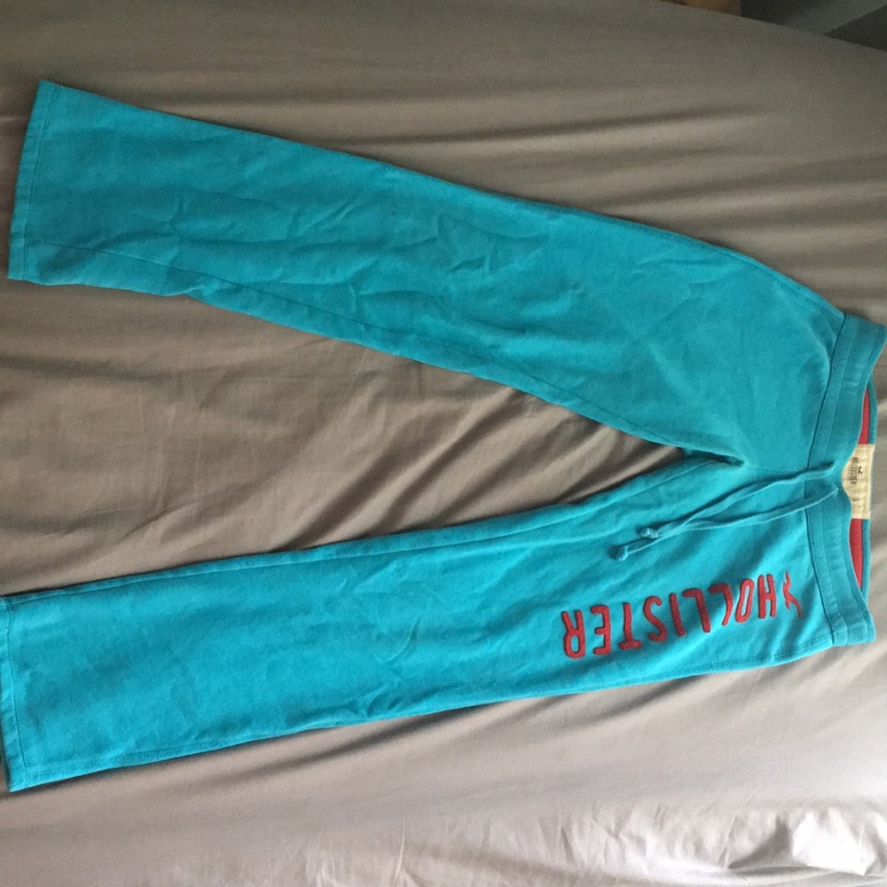 Hollister Sweats